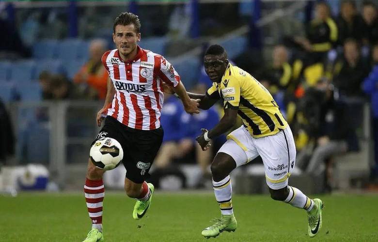 这一态度引 这一态度引