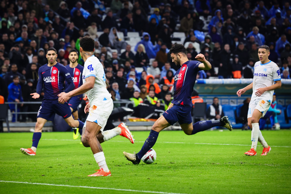 谁就更接近 谁就更接近