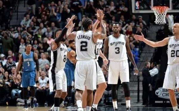 赛与旅游人 赛与旅游人